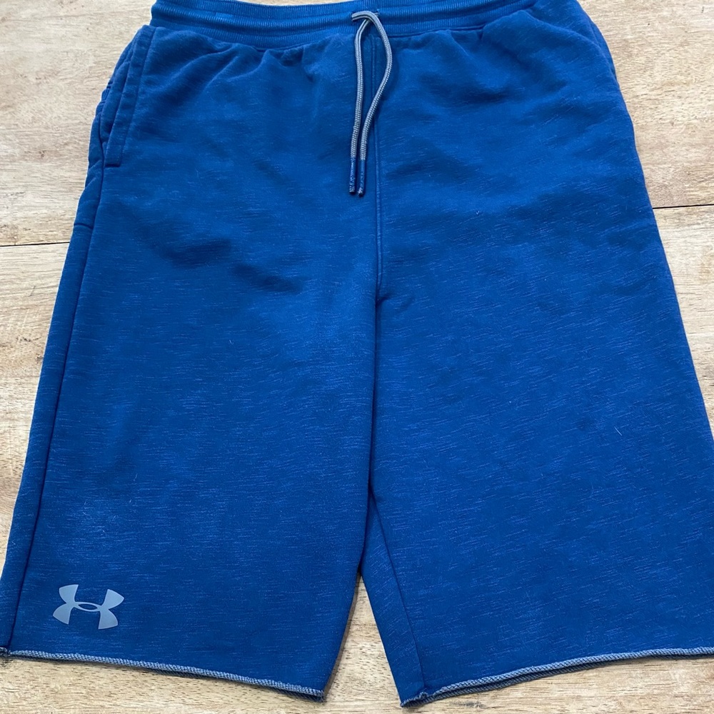 Under Armour Youth XL Cold Gear Slate Blue Rolled Raw Edge Hem Logo Sweat Shorts